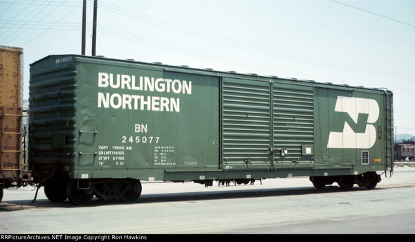 70010 BN 1972 Cascade Green repaint, Brainerd built  50' XM 15-0 Double-slider centered